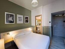 Sure Hotel by Best Western Nologo