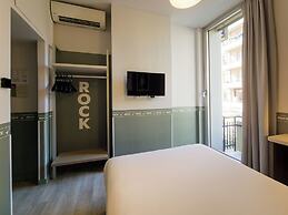 Sure Hotel by Best Western Nologo