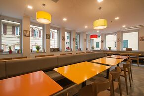 Sure Hotel by Best Western Nologo