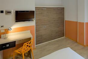 Sure Hotel by Best Western Nologo
