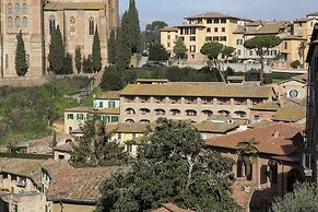 Hotel Alma Domus
