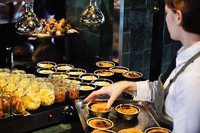 City Hotel Haarhuis - World Hotels Crafted Collections