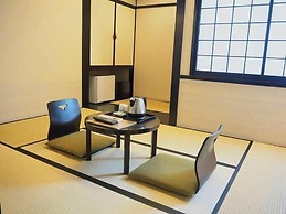 The Edo Sakura