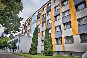Boutique Hotel's Kwiska / Legnicka
