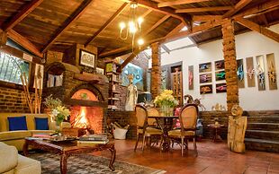 LA COLINA Hotel Cottage