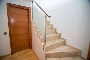 Lucasland Sitges Apartments