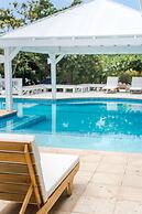 Barefoot Cay Resort
