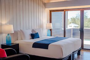 Barefoot Cay Resort
