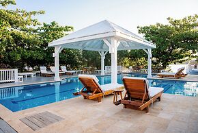Barefoot Cay Resort