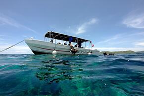 Barefoot Cay Resort