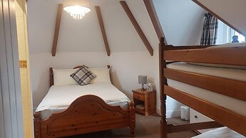 Ashleigh House