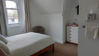 Ashleigh House