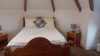 Ashleigh House