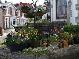 Ashleigh House