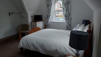Ashleigh House