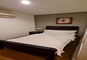 Hotel O Crossroads Hotel