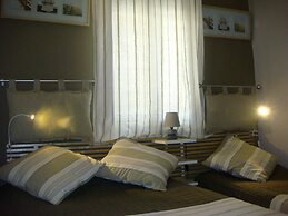 Hôtel de l' Ariana