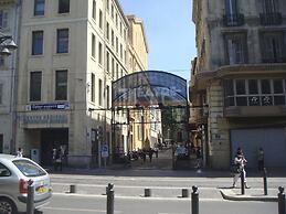 Hôtel de l' Ariana