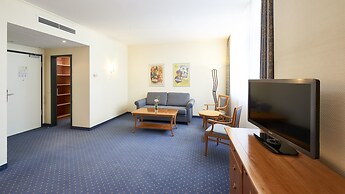 Hollywood Media Hotel