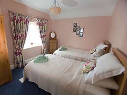 Withy Cottages
