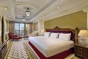 DoubleTree by Hilton Resort & Spa Marjan Island