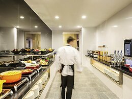 ibis Adelaide