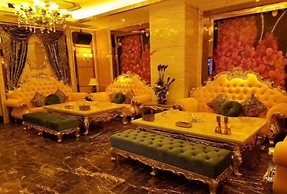 Avant-Garde Hotel
