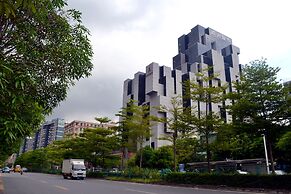 Avant-Garde Hotel