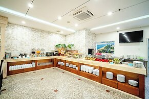 Galliot Hotel Nha Trang