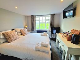Dormy House Hotel