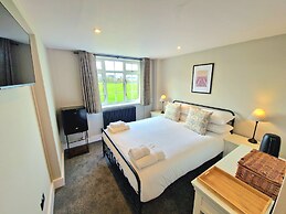 Dormy House Hotel