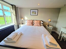 Dormy House Hotel