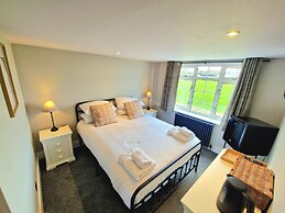 Dormy House Hotel