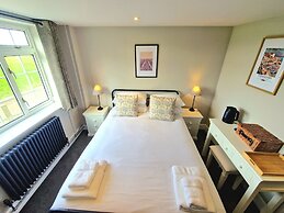 Dormy House Hotel
