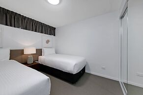 Echelon Apartments