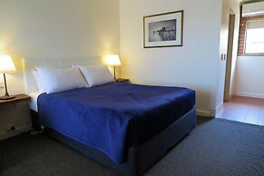 Summerhill Motor Inn
