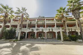 Prince Franklyn Hotel