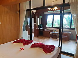 Laem Sila Resort