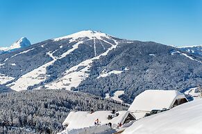 Hotel Dolomiten