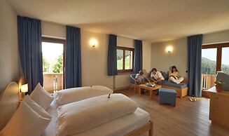 Hotel Dolomiten