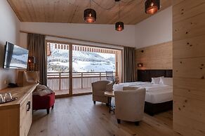 Alpine Nature Hotel Stoll