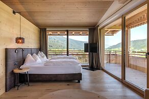 Alpine Nature Hotel Stoll