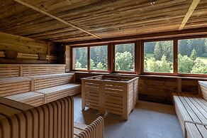 Alpine Nature Hotel Stoll