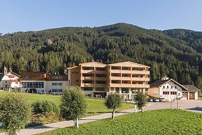 Alpine Nature Hotel Stoll