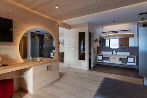 Alpine Nature Hotel Stoll