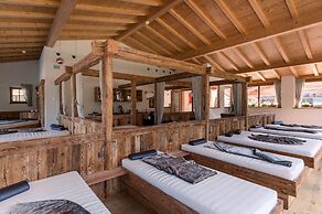 Alpine Nature Hotel Stoll