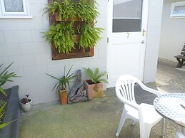 Fernleaf Motel