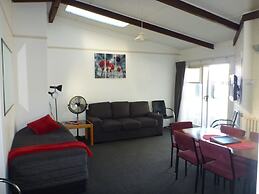 Fernleaf Motel