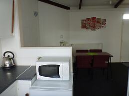 Fernleaf Motel