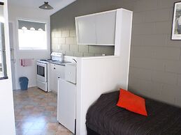 Fernleaf Motel